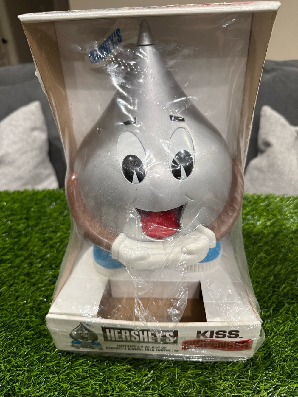 Hershey's Kiss Dispenser Chocolate Candy "SEAL BROKEN NO CANDY" 1995 NIB